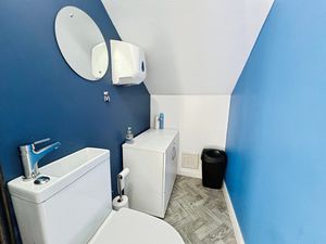 Wash room- click for photo gallery